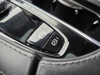 2023 Volvo XC90 Recharge Plug-In Hybrid Plus Dark Theme