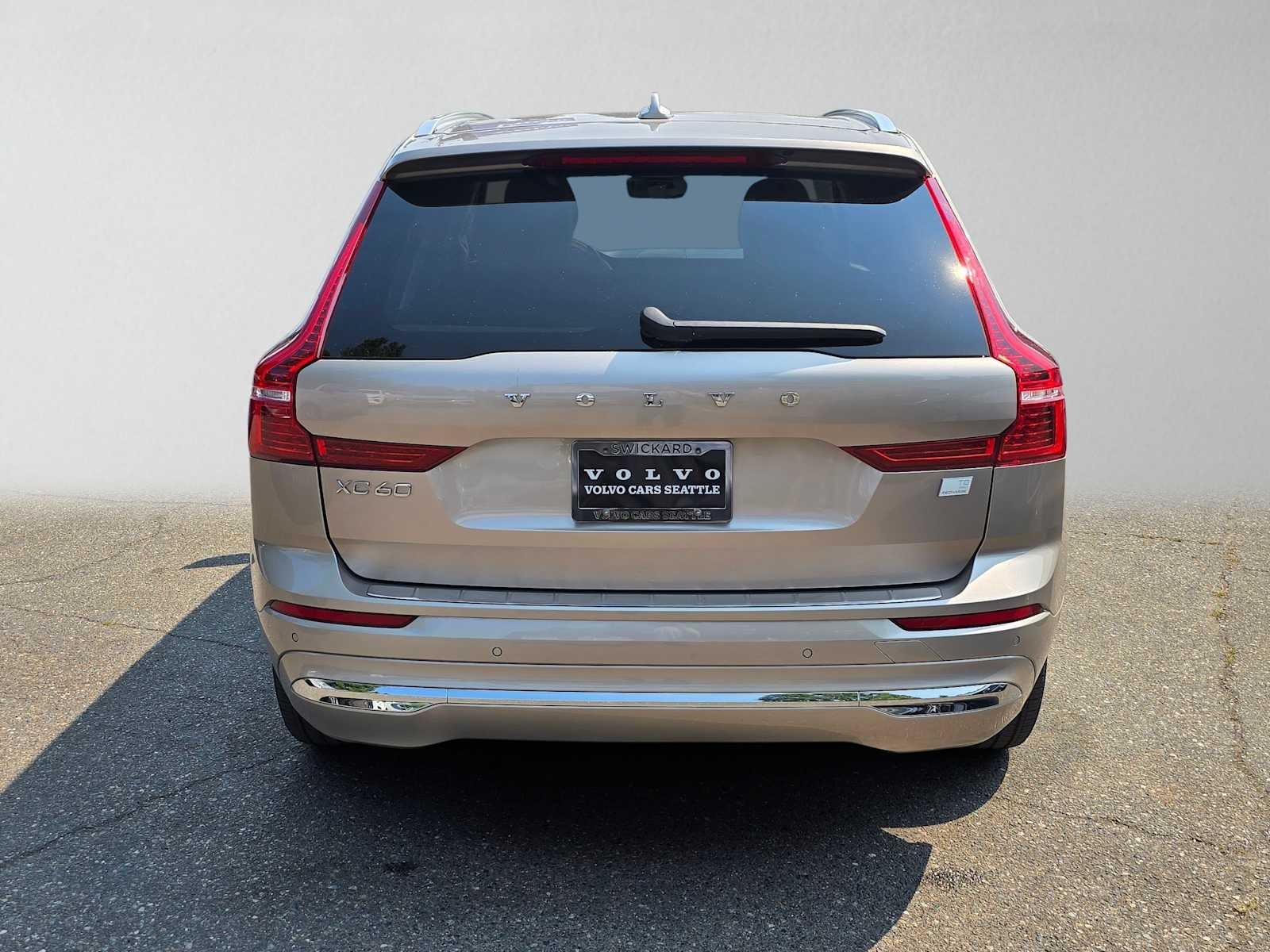 2023 Volvo XC60 Recharge Plug-In Hybrid Ultimate Bright Theme