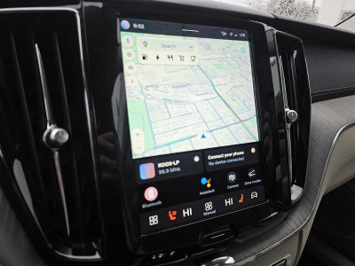 2023 Volvo XC60 Recharge Plug-In Hybrid Ultimate Bright Theme