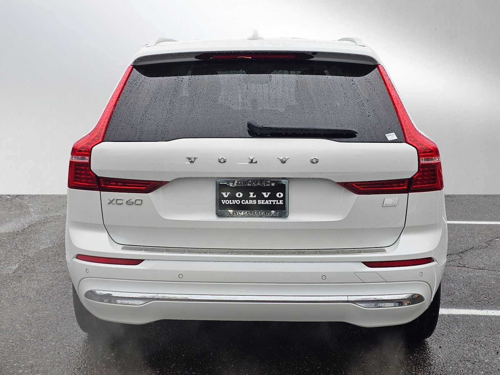 2023 Volvo XC60 Recharge Plug-In Hybrid Ultimate Bright Theme