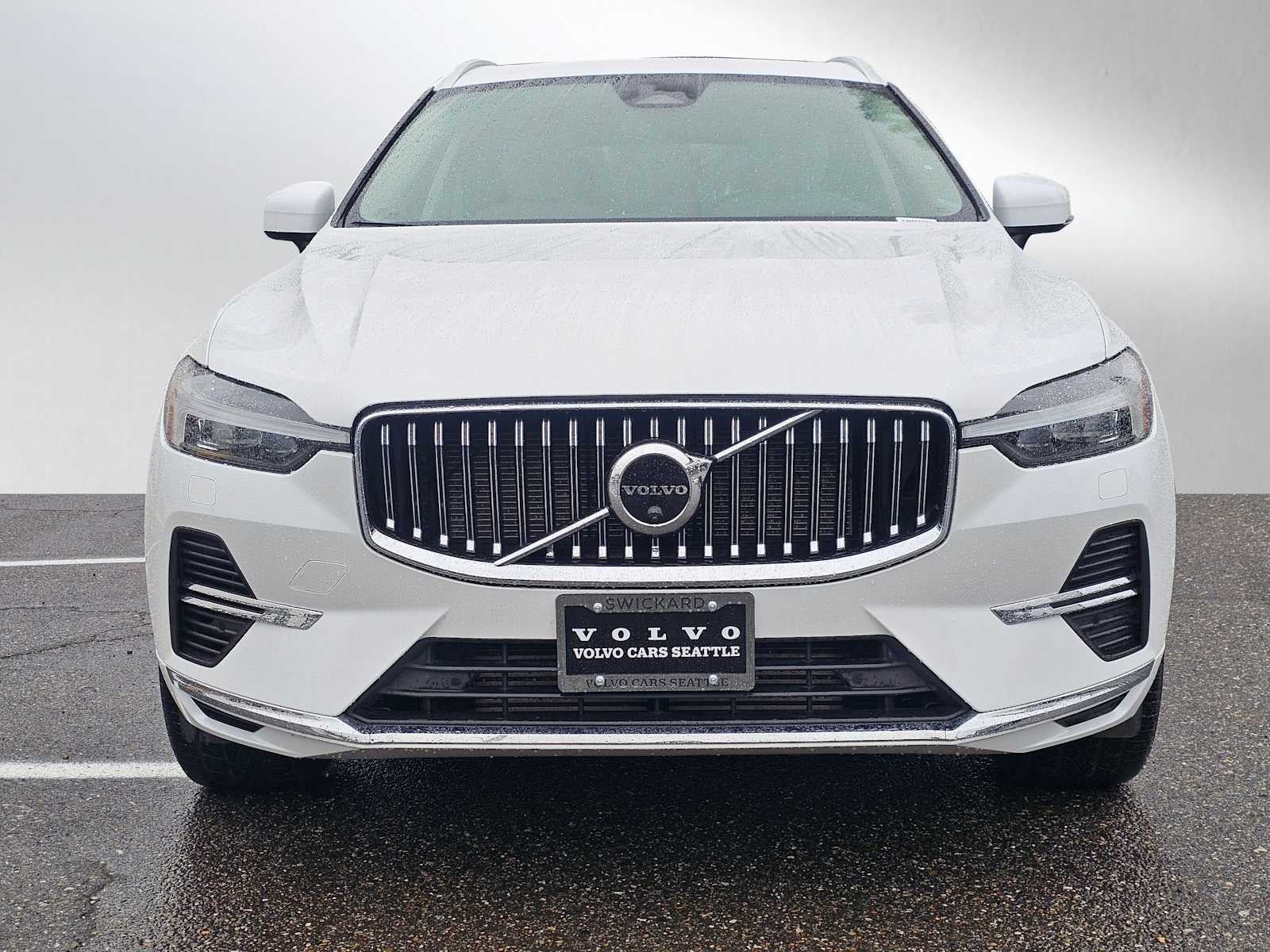 2023 Volvo XC60 Recharge Plug-In Hybrid Ultimate Bright Theme