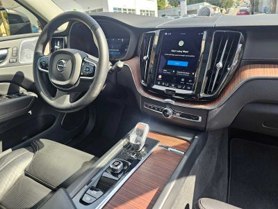 2023 Volvo XC60 Recharge Plug-In Hybrid Ultimate Bright Theme