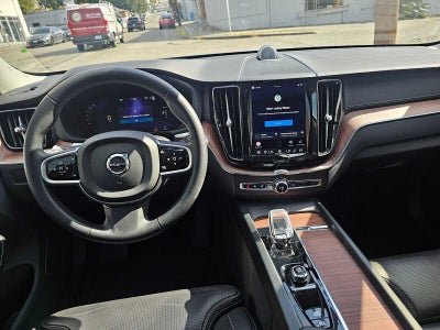 2023 Volvo XC60 Recharge Plug-In Hybrid Ultimate Bright Theme