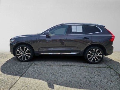 2023 Volvo XC60 Recharge Plug-In Hybrid Ultimate Bright Theme
