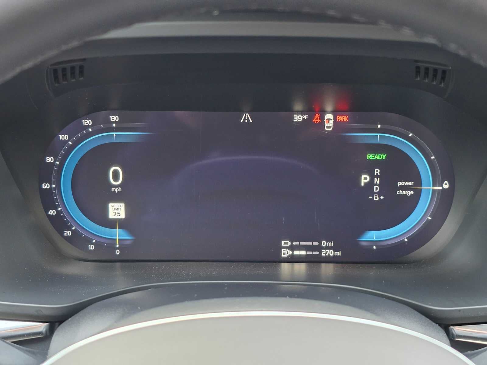 2023 Volvo XC60 Recharge Plug-In Hybrid Ultimate Bright Theme