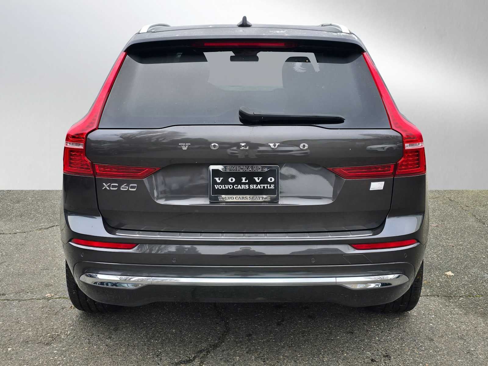 2023 Volvo XC60 Recharge Plug-In Hybrid Ultimate Bright Theme