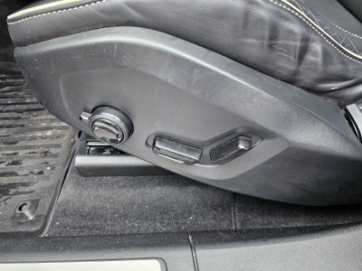 2022 Volvo XC60 Recharge Plug-In Hybrid R-Design