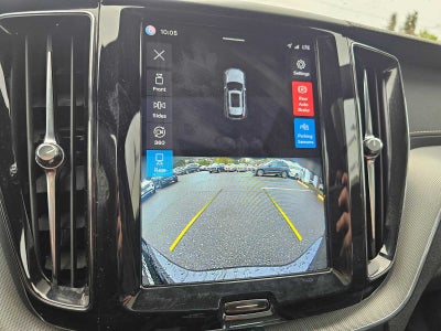 2022 Volvo XC60 Recharge Plug-In Hybrid R-Design