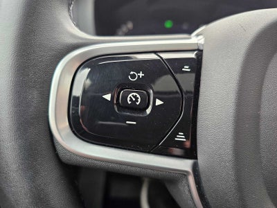 2022 Volvo XC60 Recharge Plug-In Hybrid R-Design