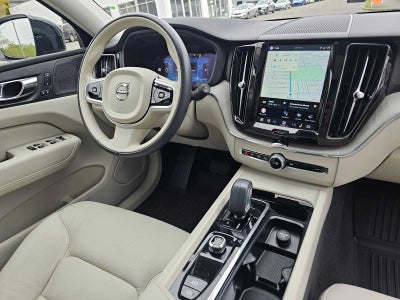 2023 Volvo XC60 Recharge Plug-In Hybrid Plus Dark Theme