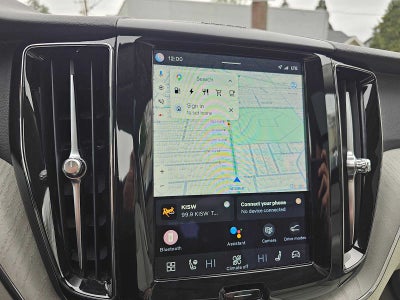 2023 Volvo XC60 Recharge Plug-In Hybrid Plus Dark Theme