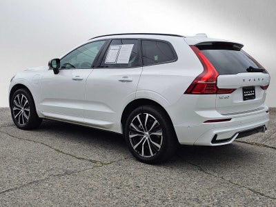 2023 Volvo XC60 Recharge Plug-In Hybrid Plus Dark Theme