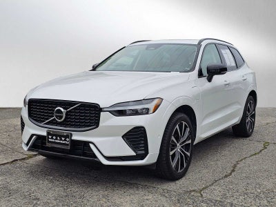 2023 Volvo XC60 Recharge Plug-In Hybrid Plus Dark Theme
