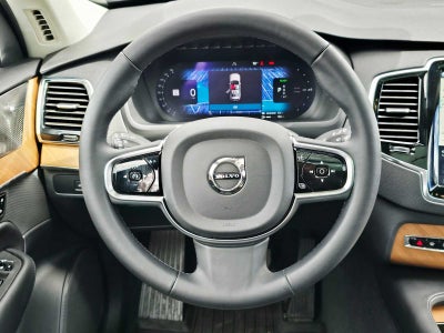 2025 Volvo XC90 Plug-In Hybrid Plus