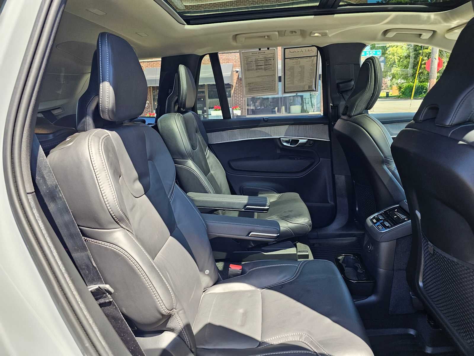 2025 Volvo XC90 Plug-In Hybrid Ultra