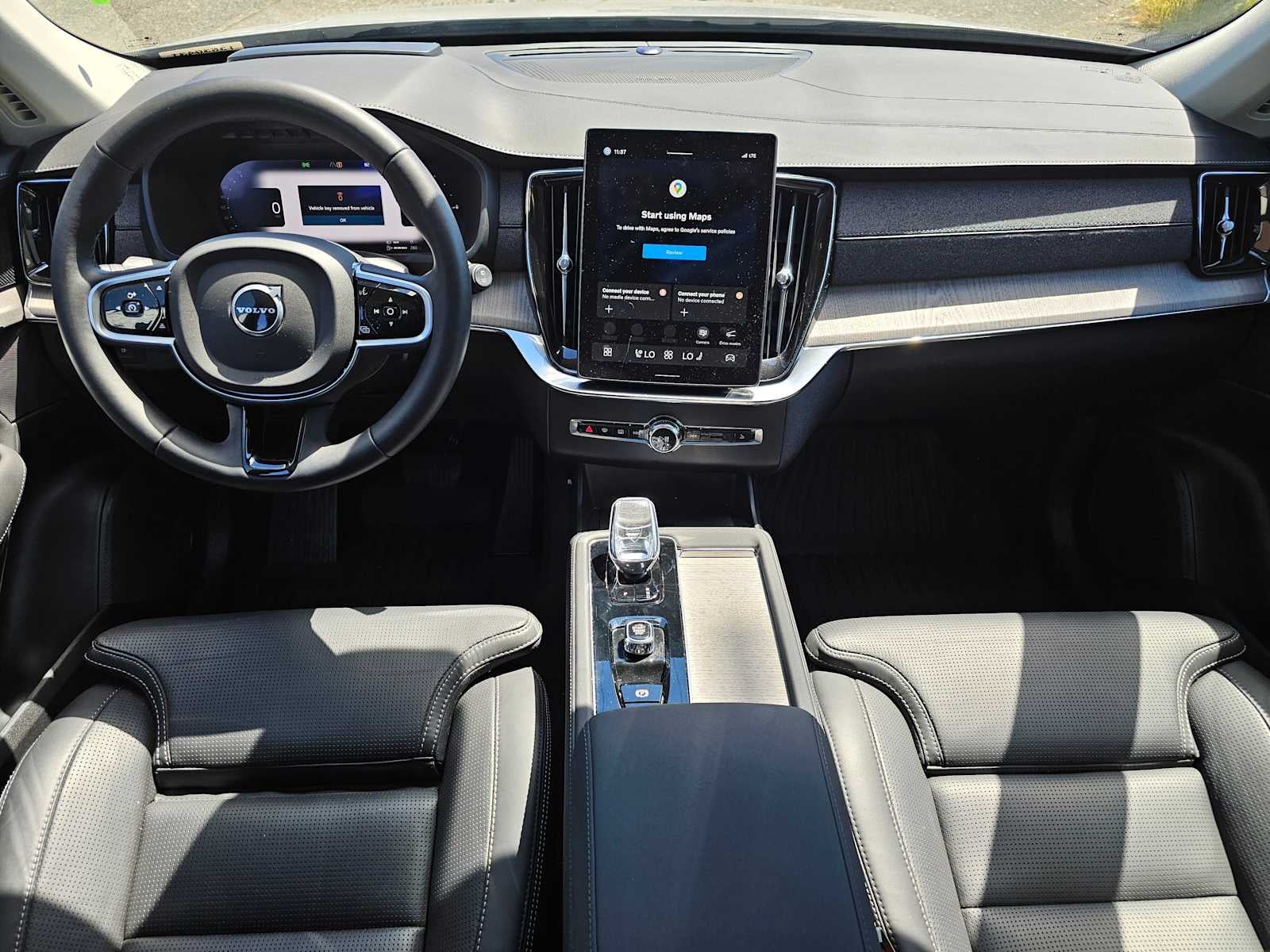 2025 Volvo XC90 Plug-In Hybrid Ultra