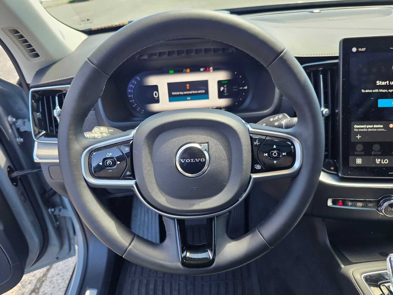 2025 Volvo XC90 Plug-In Hybrid Ultra