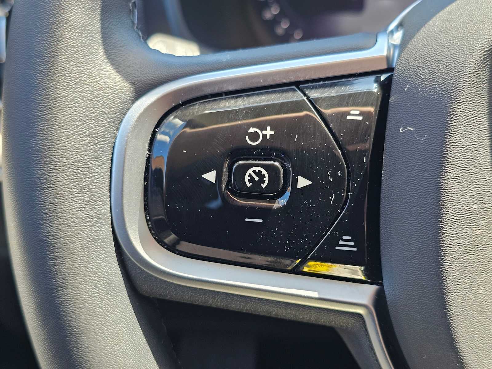 2025 Volvo XC90 Plug-In Hybrid Ultra