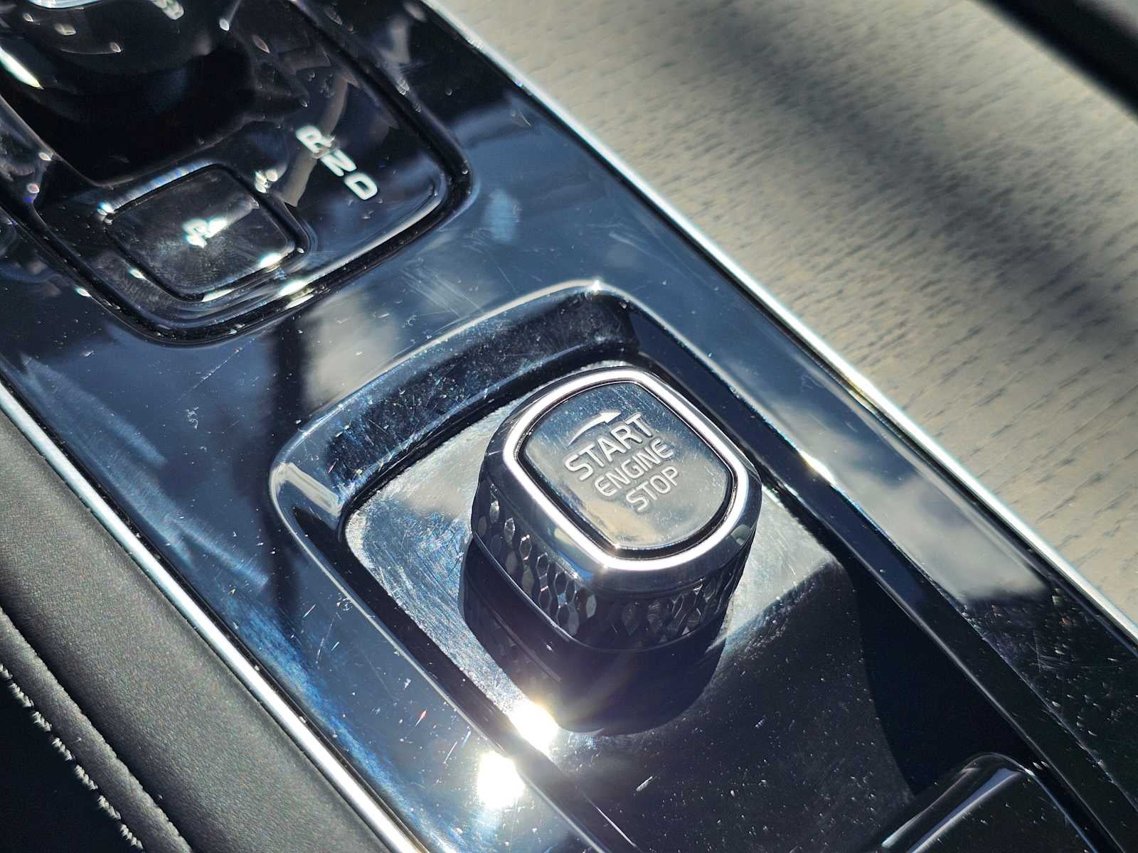 2025 Volvo XC90 Plug-In Hybrid Ultra