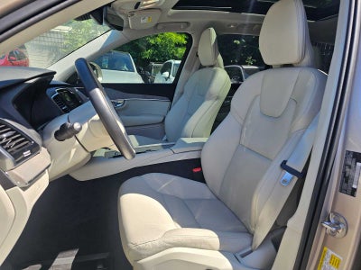 2025 Volvo XC90 Plug-In Hybrid Plus