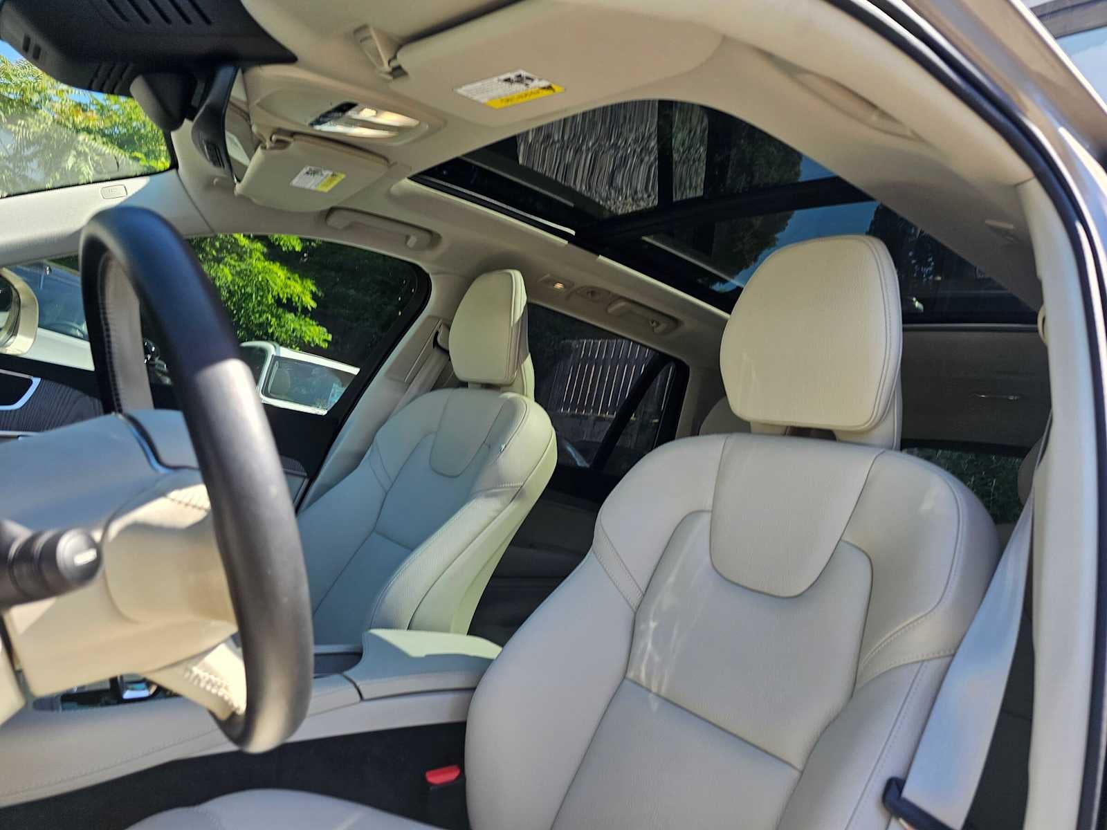 2025 Volvo XC90 Plug-In Hybrid Plus
