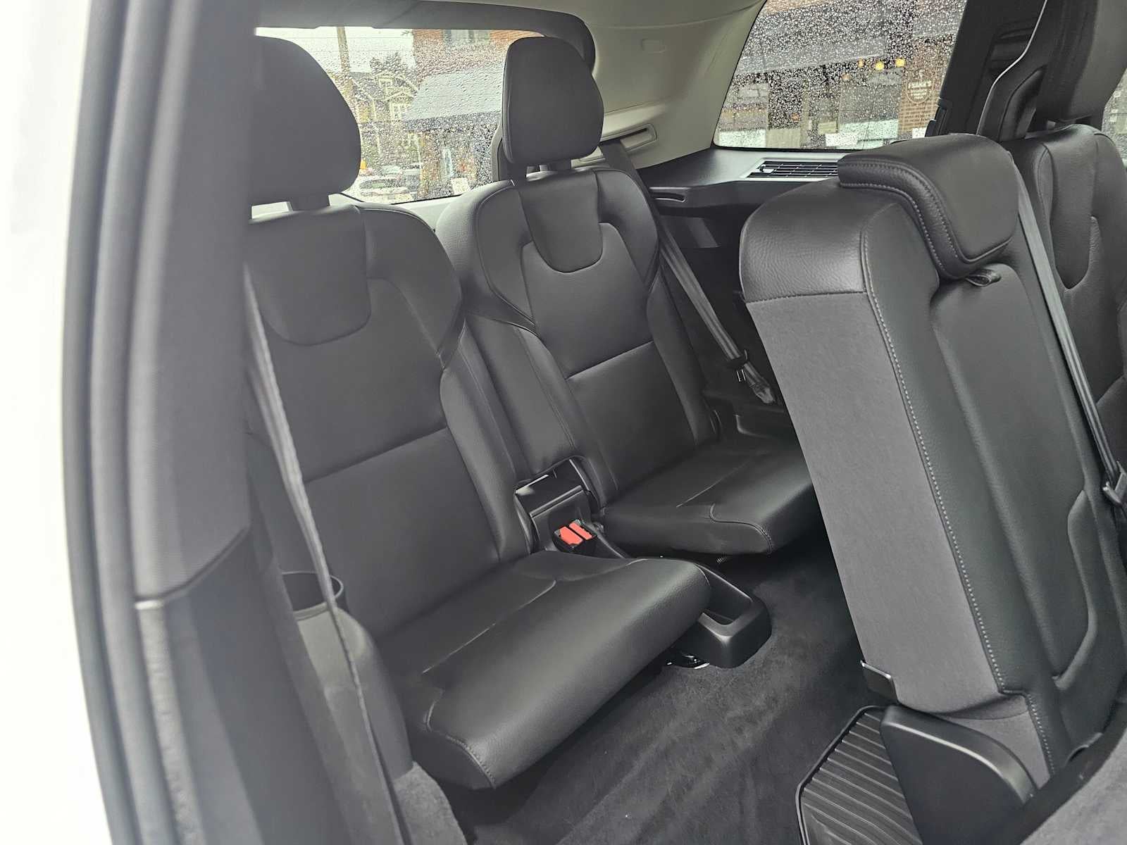 2025 Volvo XC90 Plug-In Hybrid Plus