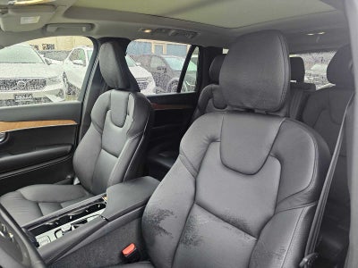 2025 Volvo XC90 Plug-In Hybrid Plus