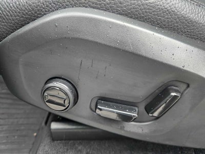 2025 Volvo XC90 Plug-In Hybrid Plus