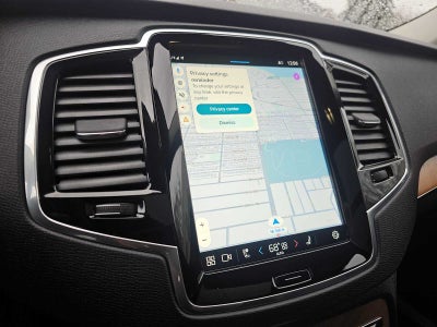 2025 Volvo XC90 Plug-In Hybrid Plus