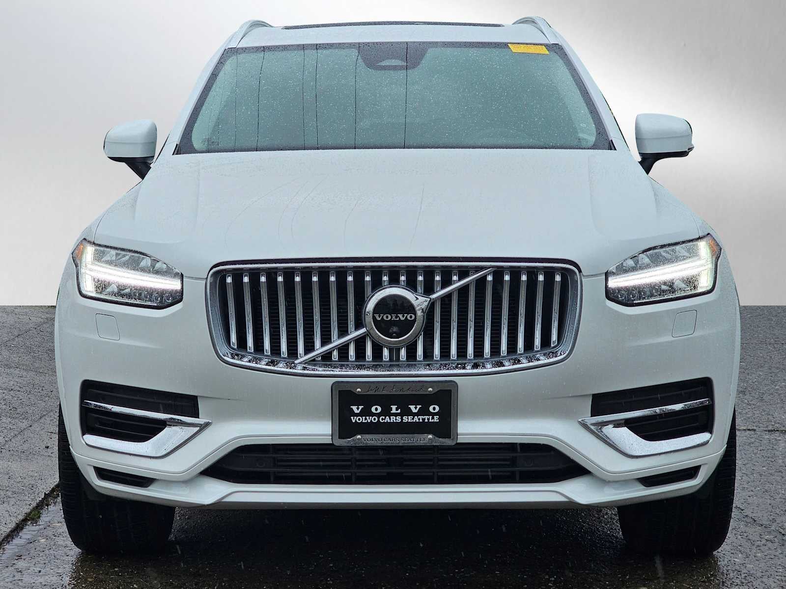 2025 Volvo XC90 Plug-In Hybrid Plus