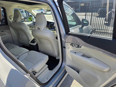 2025 Volvo XC90 Plug-In Hybrid Ultra