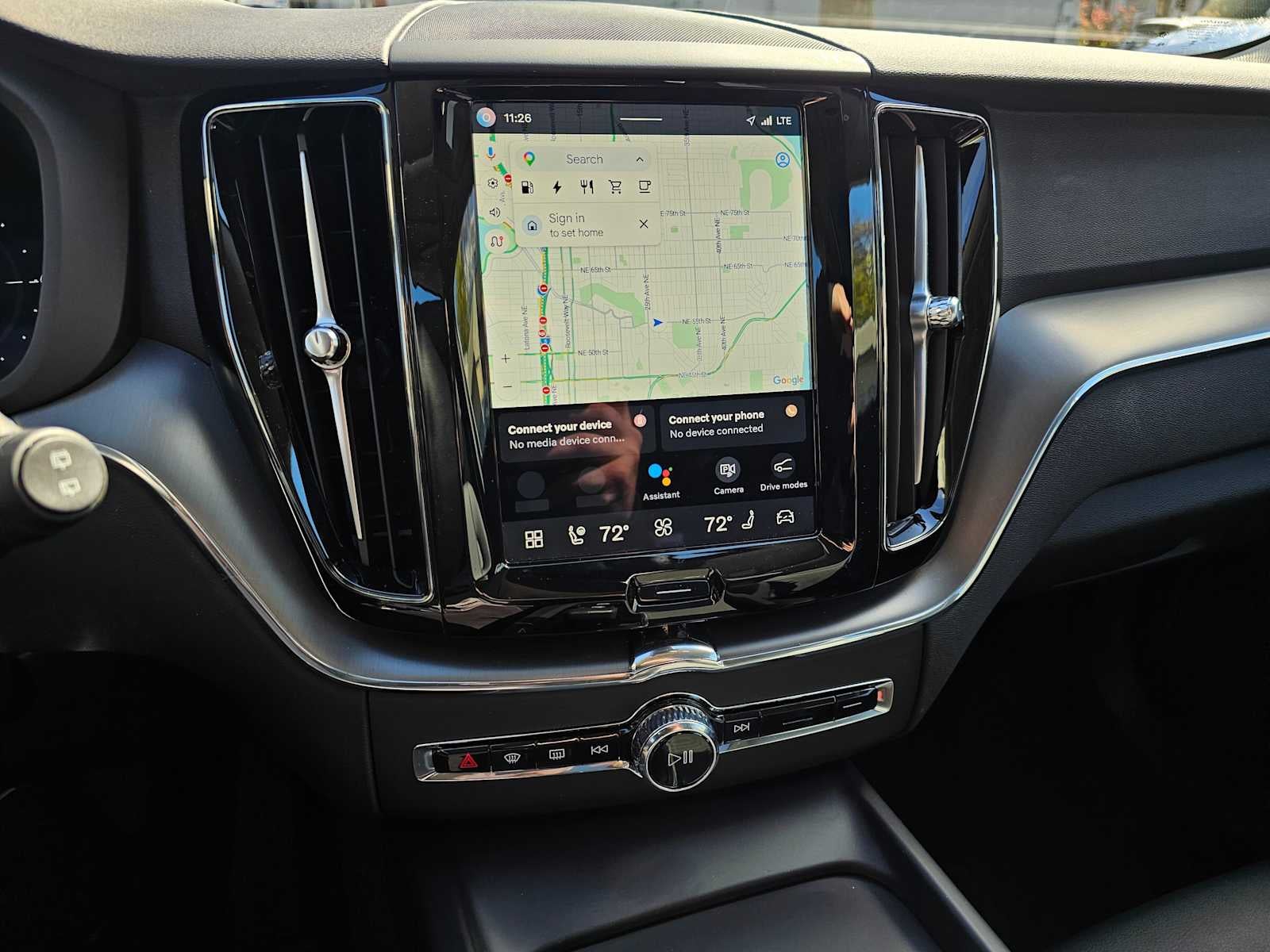 2025 Volvo XC60 Plug-In Hybrid Core