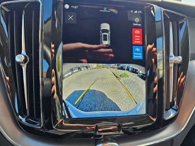 2025 Volvo XC60 Plug-In Hybrid Core