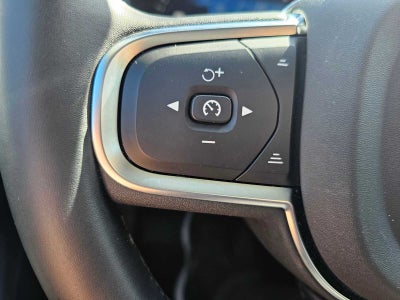 2025 Volvo XC60 Plug-In Hybrid Core