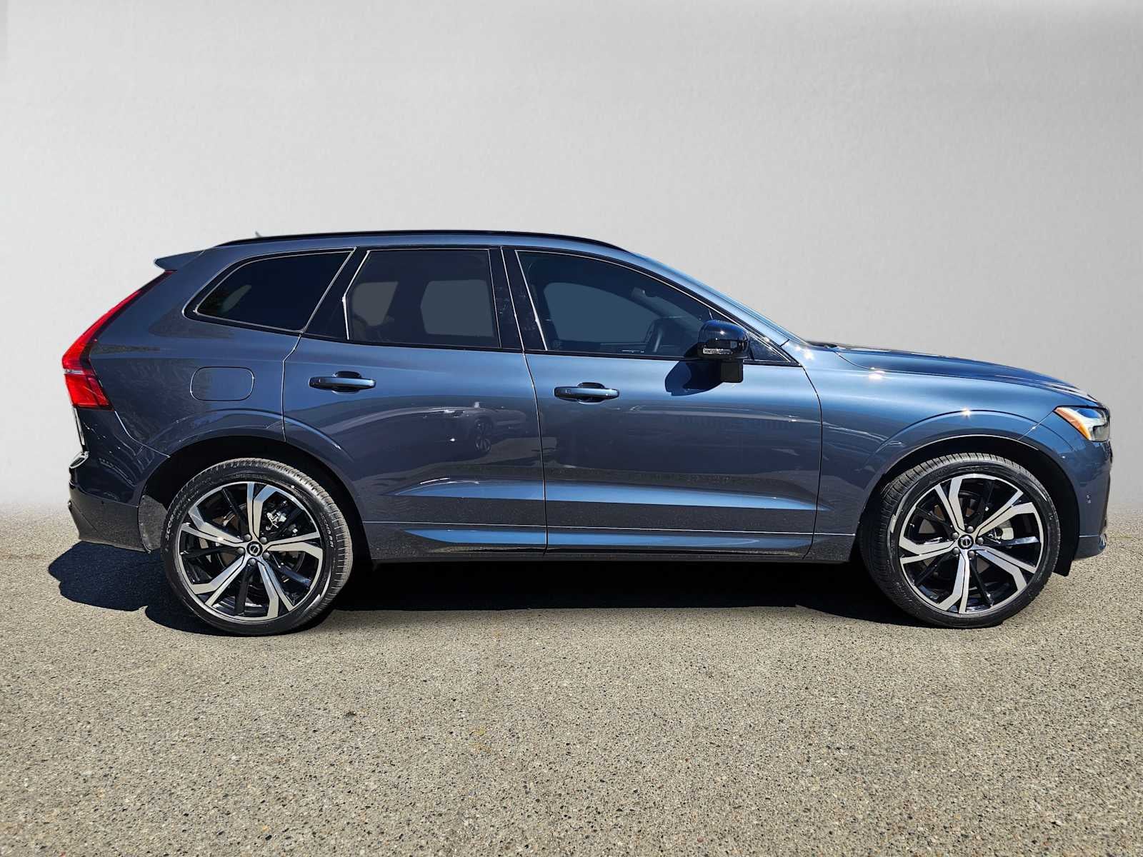 2025 Volvo XC60 Plug-In Hybrid Ultra