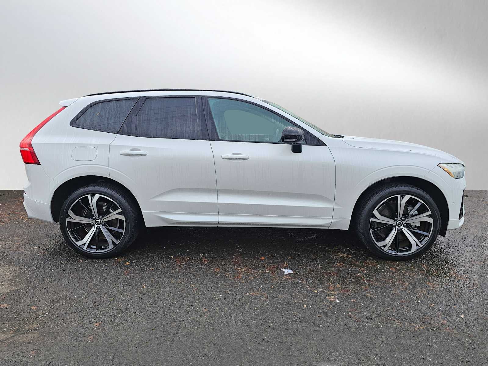 2025 Volvo XC60 Plug-In Hybrid Ultra