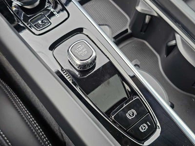 2025 Volvo XC60 Plug-In Hybrid Ultra