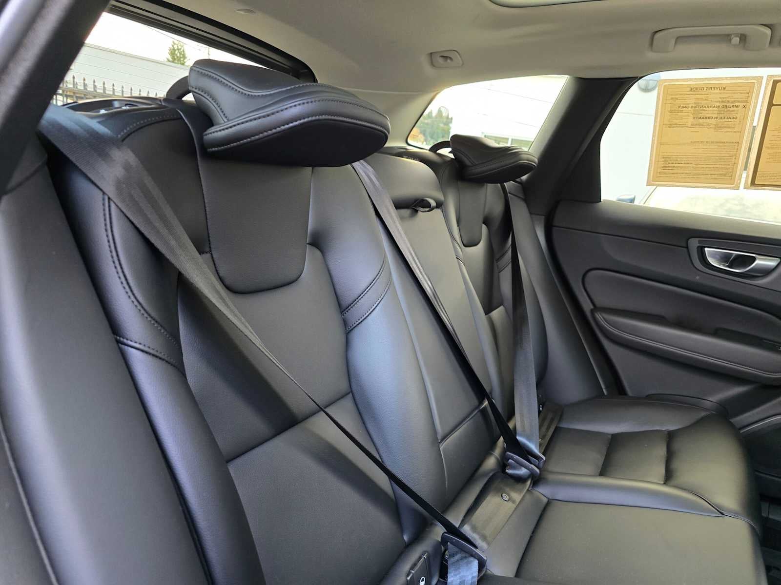 2024 Volvo XC60 Core Dark Theme
