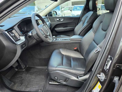 2024 Volvo XC60 Core Dark Theme