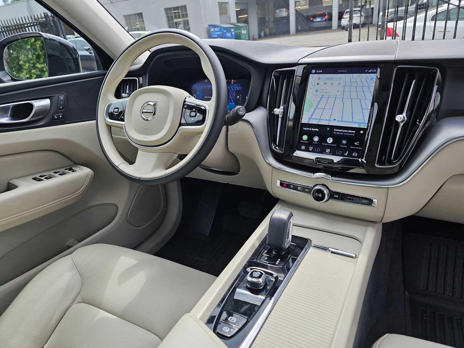 2024 Volvo XC60 Core Dark Theme