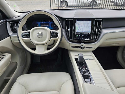 2024 Volvo XC60 Core Dark Theme