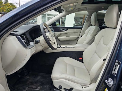 2024 Volvo XC60 Core Dark Theme