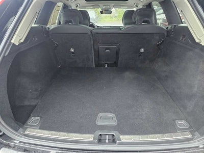 2024 Volvo XC60 Plus Dark Theme