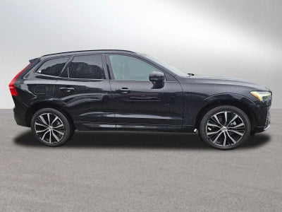 2024 Volvo XC60 Plus Dark Theme