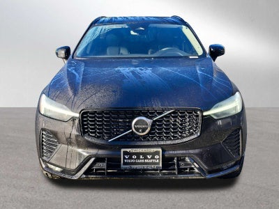 2023 Volvo XC60 Plus Dark Theme