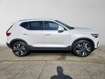 2023 Volvo XC40 Ultimate Bright Theme