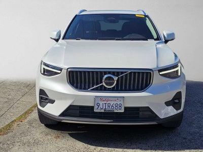2023 Volvo XC40 Ultimate Bright Theme