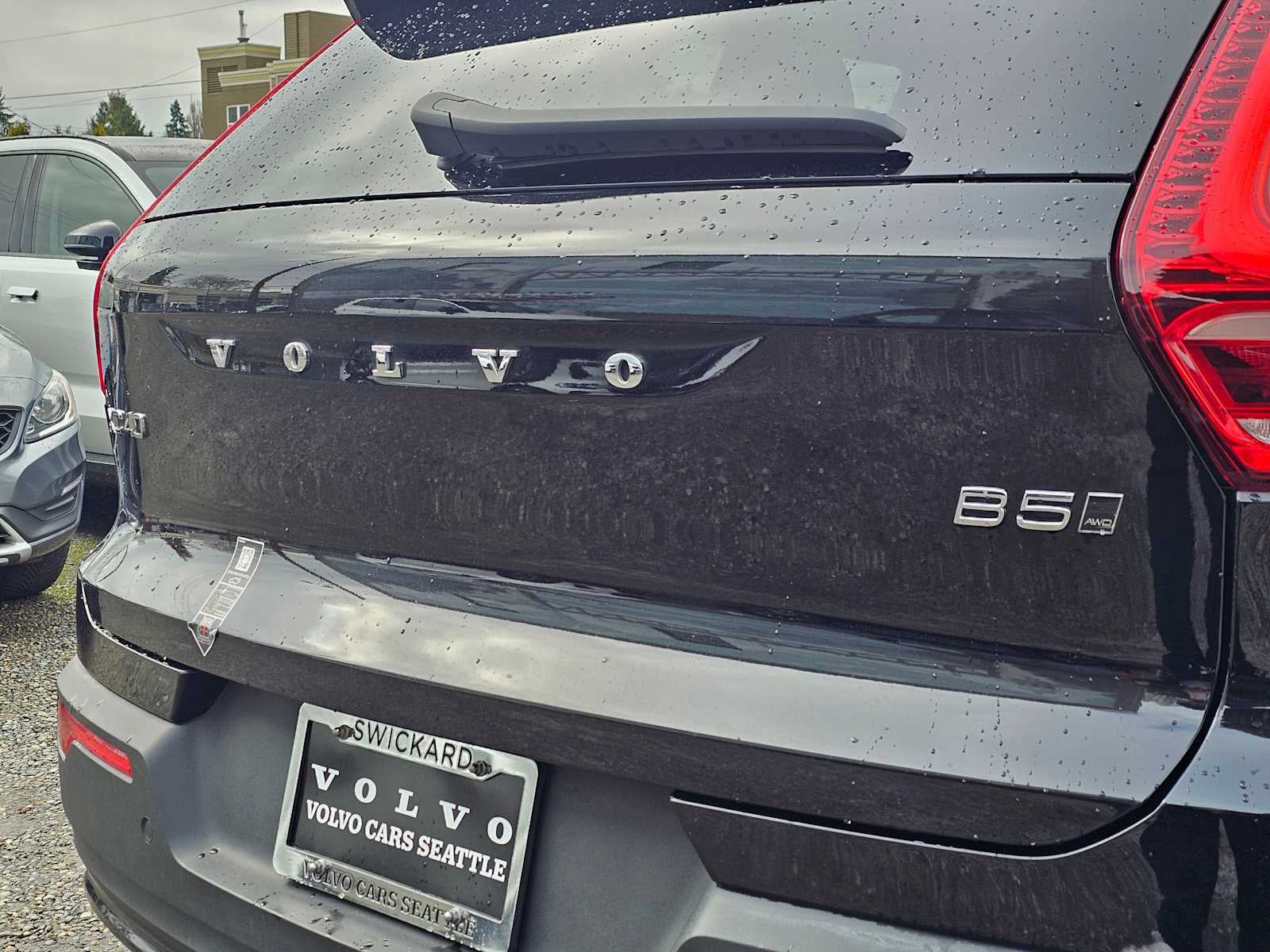 2025 Volvo XC40 Plus Dark Theme