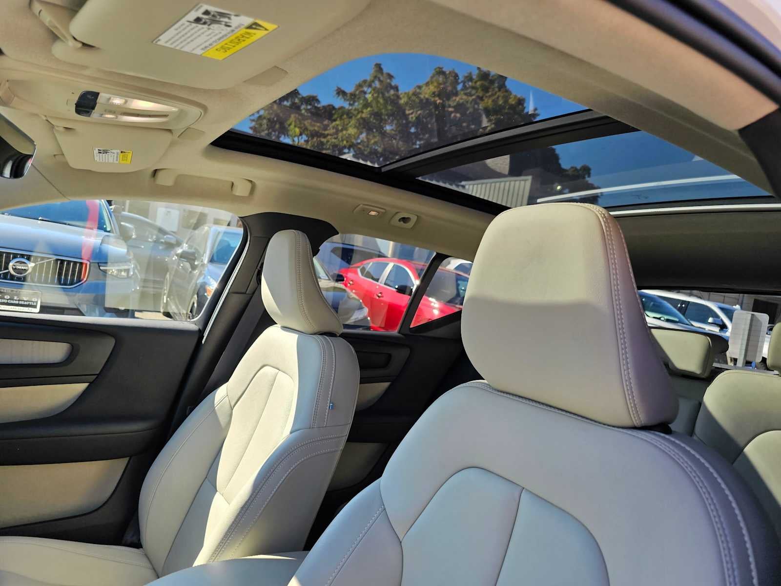 2026 Volvo XC40 Plus