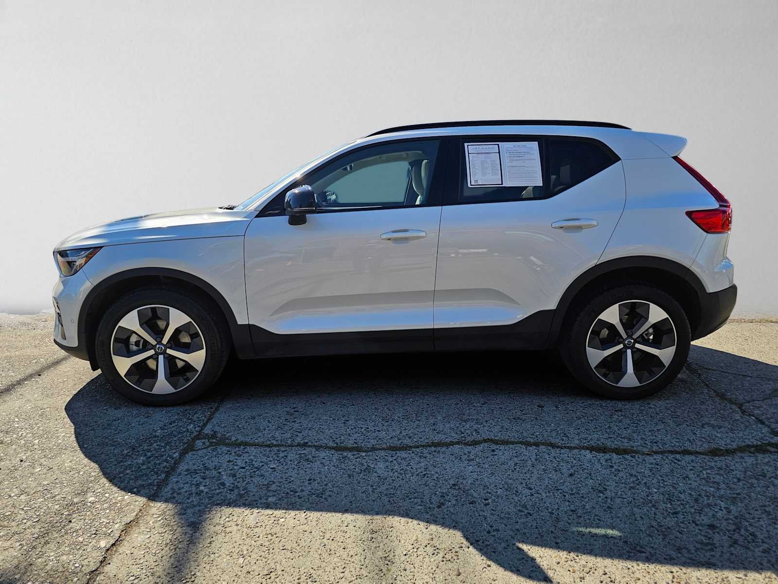 2026 Volvo XC40 Plus
